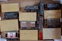 Lot 281 - Large tray, 6 boxed and 2 unboxed Leeds wooden...