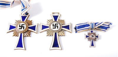 Lot 308 - A German Corss of Honour of the German Mother