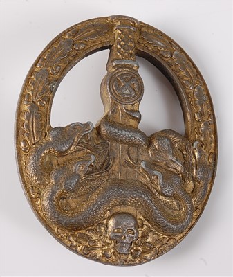 Lot 227 - A German Anti-Partisian War badge