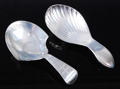 Lot 1119 - A George III silver caddy spoon