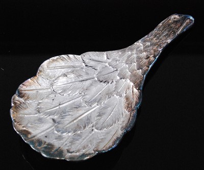 Lot 1153 - An E.R. II silver caddy spoon