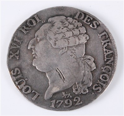 Lot 2011 - France, Louis XVI 1/2 Ecu