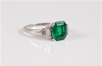 Lot 1258 - An emerald and diamond ring, the octagonal...