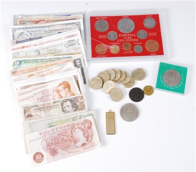 Lot 2116 - World banknotes
