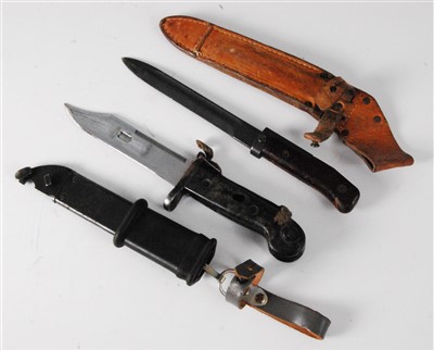 Lot 65 - A Russian Ak-47 bayonet, type 1