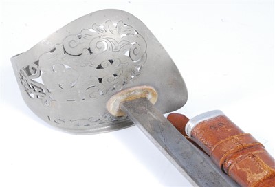 Lot 268 - A George V 1897 pattern Infantry Officer's sword