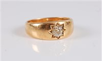 Lot 2643 - A single stone diamond ring, the old cut...