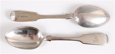 Lot 1166 - A set of six early Victorian silver dessert...