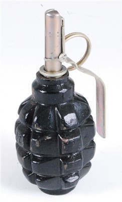 Lot 140 - A deactivated WW II Russian RPG anti-tank grenade.