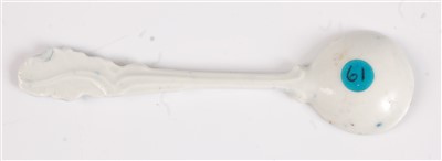 Lot 1061 - A rare Worcester porcelain salt spoon, circa...