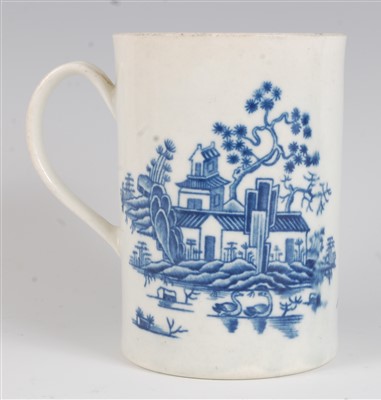 Lot 1063 - A Worcester porcelain blue and white tankard,...