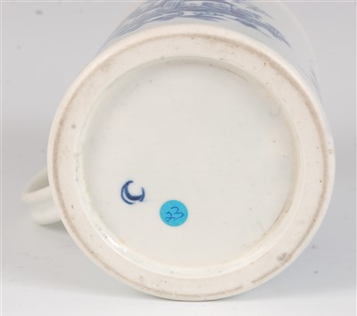 Lot 1063 - A Worcester porcelain blue and white tankard,...