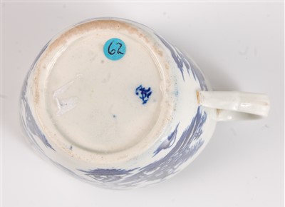 Lot 1075 - A Worcester porcelain tea canister and cover,...