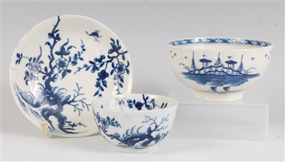 Lot 1083 - A Worcester porcelain tea bowl and saucer,...