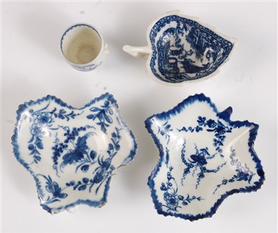 Lot 1085 - A Worcester porcelain pickle dish, blue...