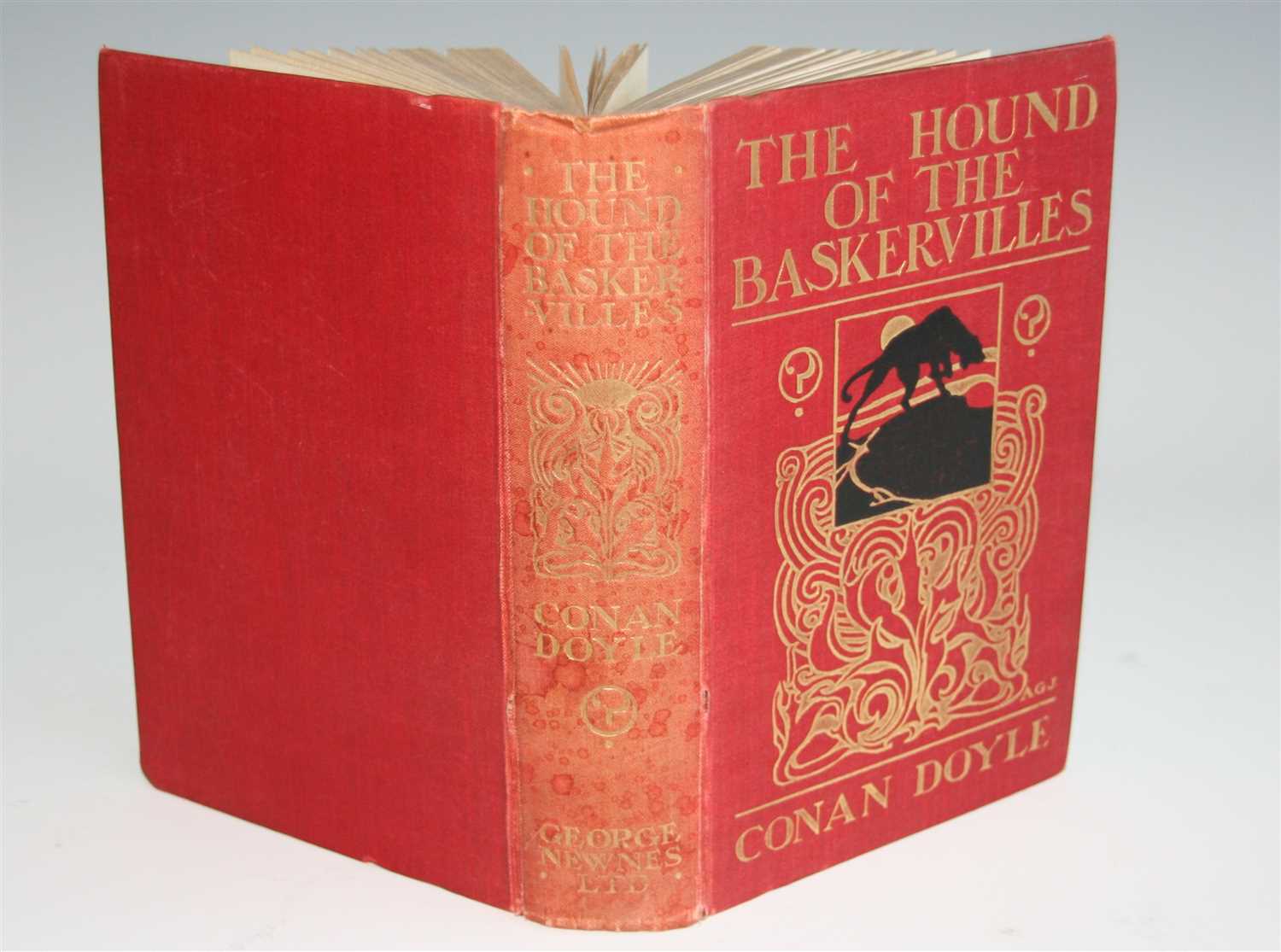 Lot 1001 - DOYLE, Arthur Conan, The Hound of the...