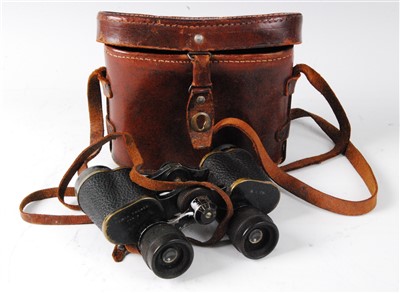 Lot 280 - A pair of WW I private purchase