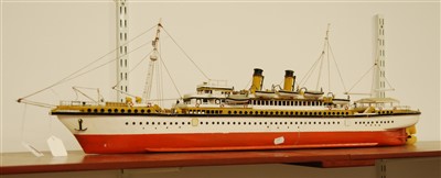 Lot 1 - A scratch-built display model of a twin screw...