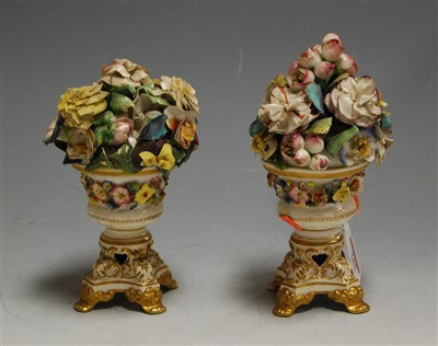 Lot 165 - A pair of early 19th century Derby porcelain...