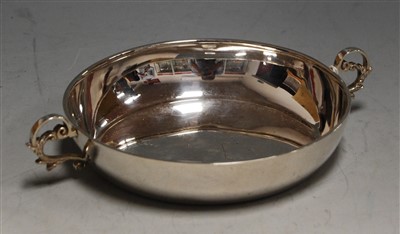 Lot 199 - A modern silver quaich of plain undecorated...