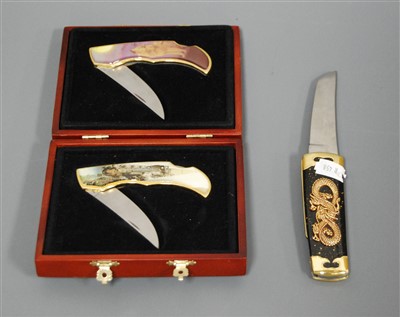 Lot 242 - A modern decorative Franklin Mint pocket knife,...