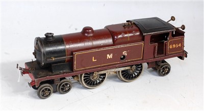 Lot 328 - Hornby 1937/39 red LMS clockwork No. 2 special...