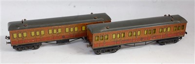 Lot 355 - Hornby 1925/39 2x Metropolitan 1st class coach...