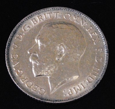 Lot 2087 - Great Britain, 1914 gold half sovereign