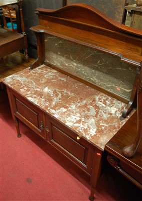 Lot 1212 - An Edwardian walnut ledgeback and red...