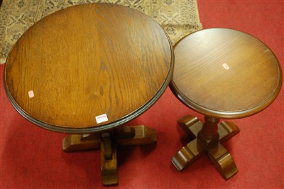Lot 1253 - A contemporary Old Charm moulded oak pedestal...