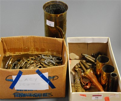 Lot 94 - Two boxes of miscellaneous metalware, to...