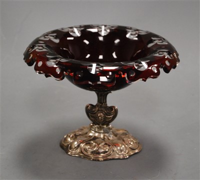 Lot 305 - An early 20th century Bohemian ruby overlaid...