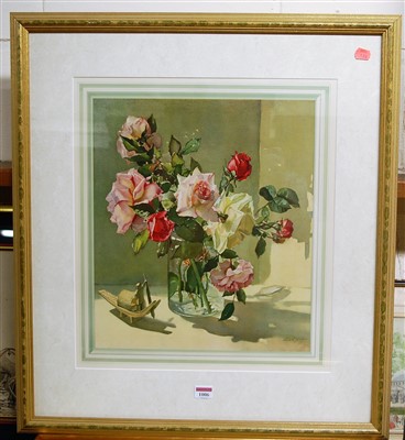 Lot 1006 - Edwin Byatt - Still life with cabbage roses in...