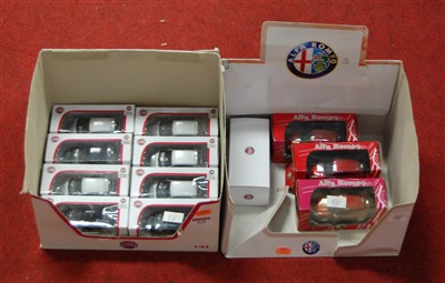 Lot 539 - A collection of boxed modern issue 1.43 scale...
