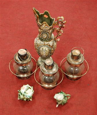 Lot 629 - A box of miscellaneous items to include large...