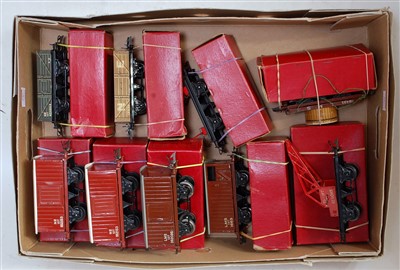 Lot 290 - Nine post war Hornby wagons (VG) some (E) all...