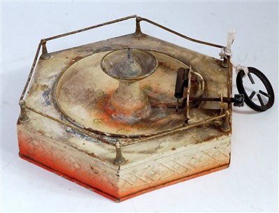 Lot 131 - An early 20th century Bing tinplate and steam...