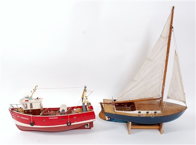 Lot 150 - Two various kit built and scratch built radio...