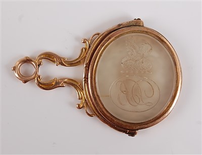 Lot 1190 - A yellow metal swivel fob seal, both sides...
