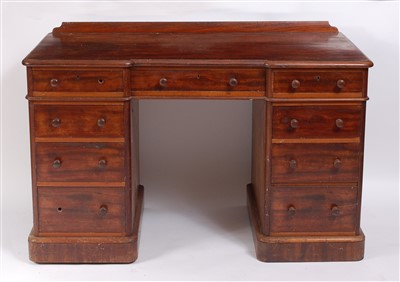 Lot 1471 - A Victorian mahogany twin pedestal and...