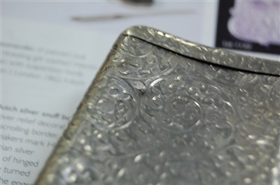 Lot 1127 - A late Victorian silver combination snuff box...