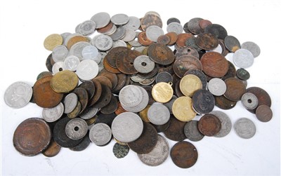 Lot 2211 - A mixed lot of World coinage to include