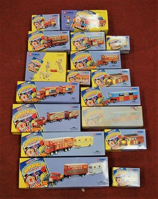 Lot 405 - A quantity of Corgi Classics Chipperfields...