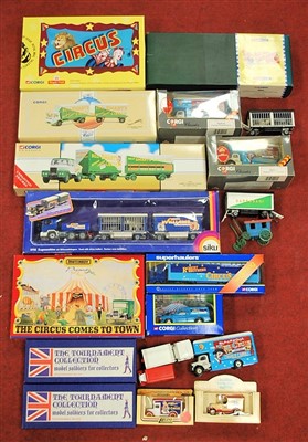 Lot 406 - Assorted circus related modern issue diecast...