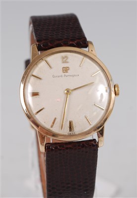 Lot 2693 - A gent's Girard Perragaux 9ct gold cased...