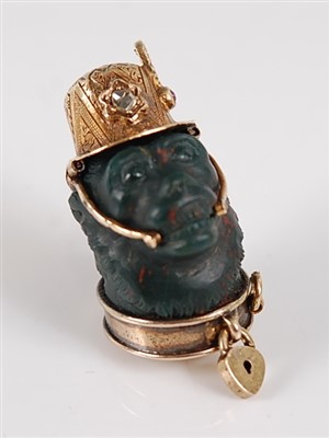 Lot 2725 - A Victorian bloodstone and yellow metal...