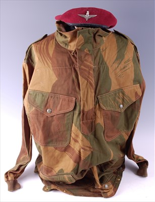 Lot 322 - A Dennison Parachute Regiment smock