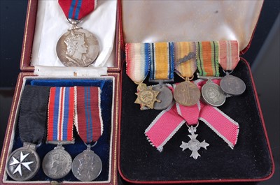 Lot 214 - A group of Orders and Decorations to include