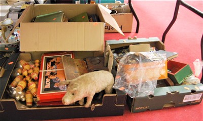 Lot 168 - A collection of various items to include...