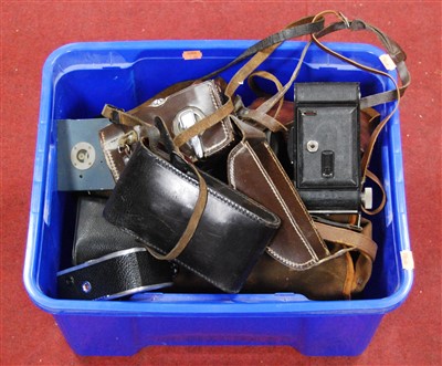 Lot 173 - A collection of various early 20th century...